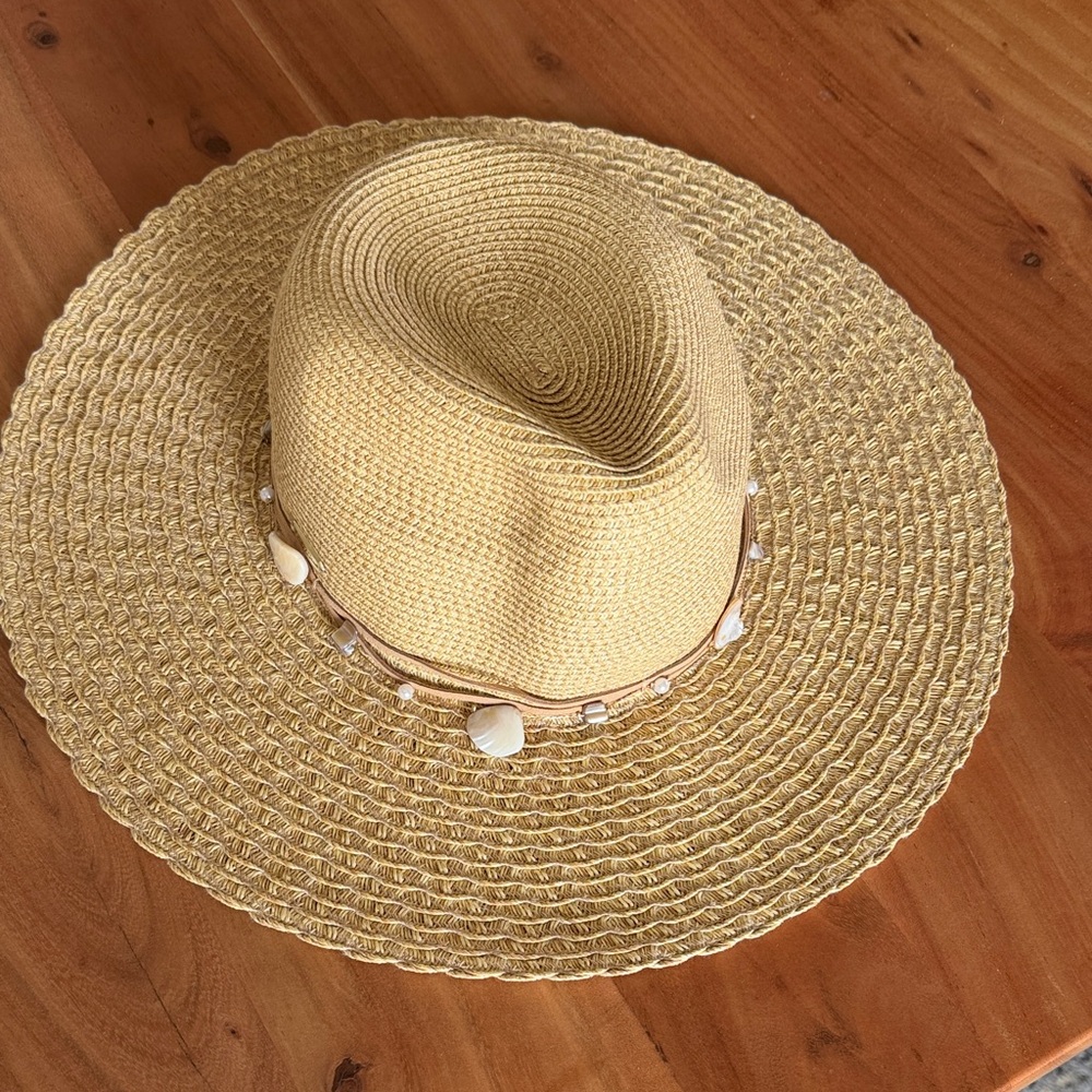 Wide Brim Sun hat